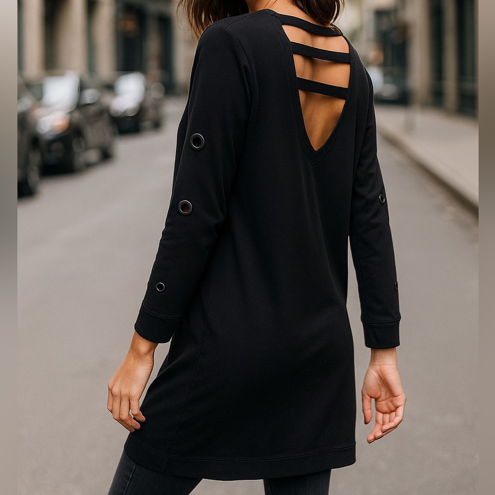 Socialite Black Strappy Back Long Sleeve Minimalist Active Casual Top Women’s XS